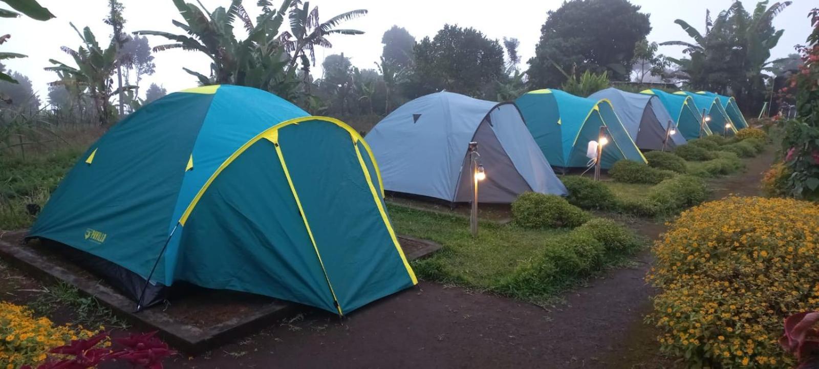 Отель The Gate Rinjani Sajang Экстерьер фото